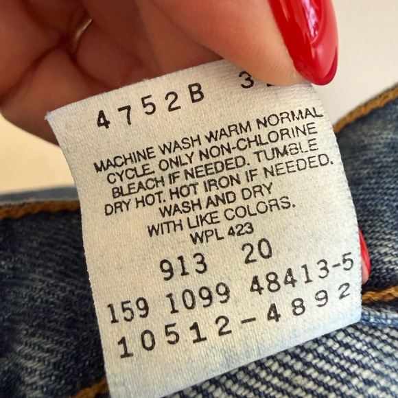 Levi's Women's Blue Jeans - Picture 4 of 4